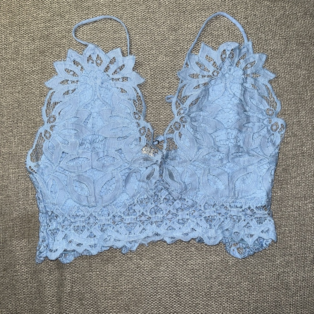 Light blue Shein cropped tank.